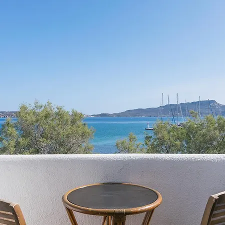 Malion Adamantas (Milos)