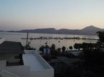 Malion Adamantas (Milos)